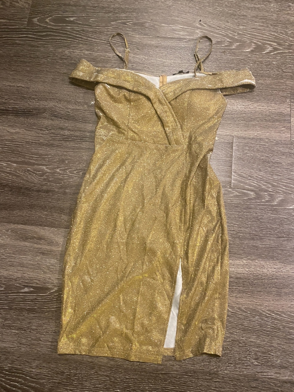 Entry Gold Shimmer Off-Shoulder Sweetheart Party Dress
